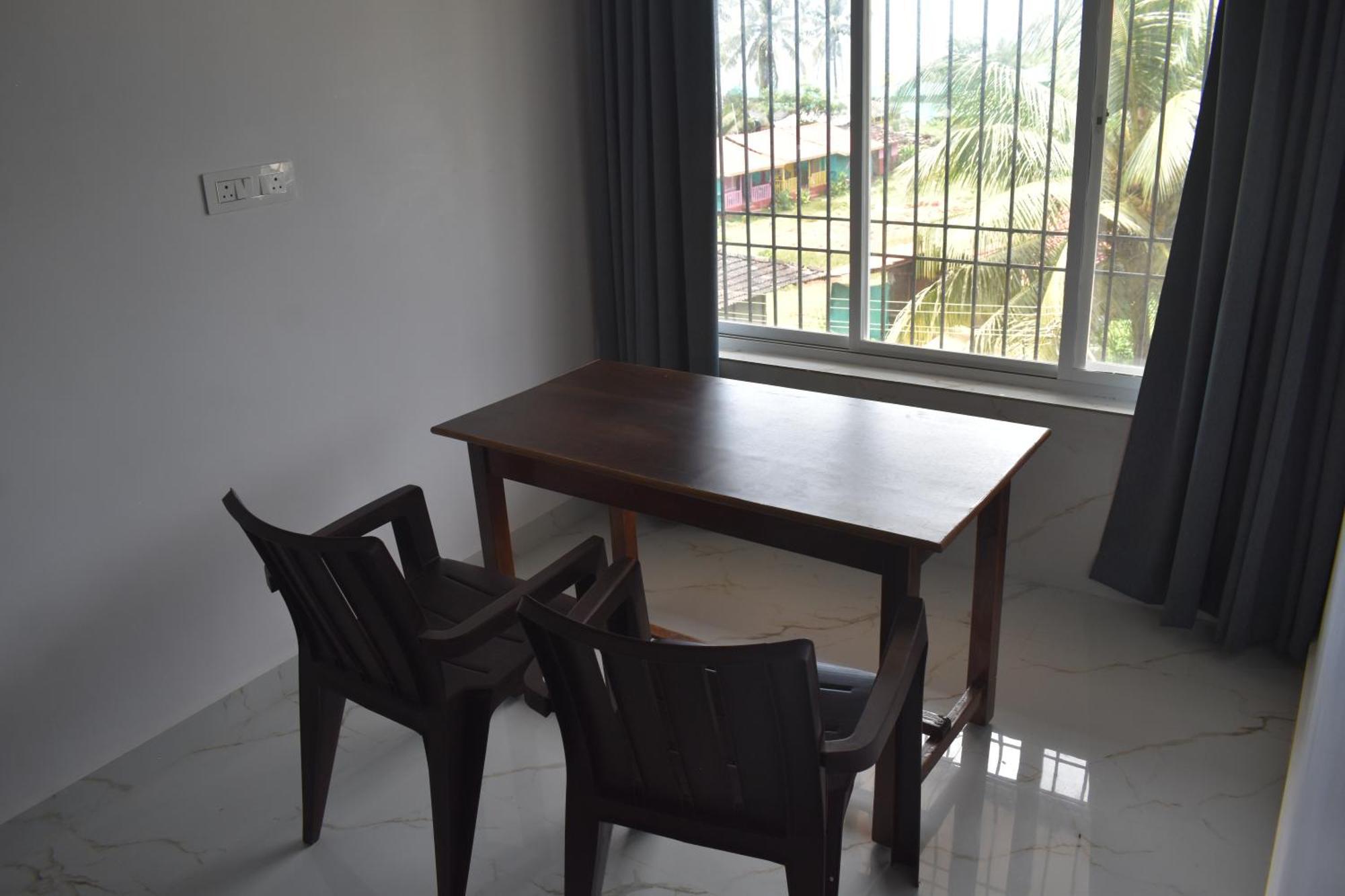 Gundappa Cafe Gokarna Kudle Beach Exterior photo